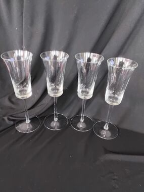 Clear Crystal Champagne Flutes - Set of 4
